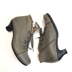 Brako Victorian Leather booties